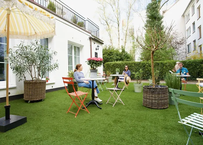 Les Jardins 4*